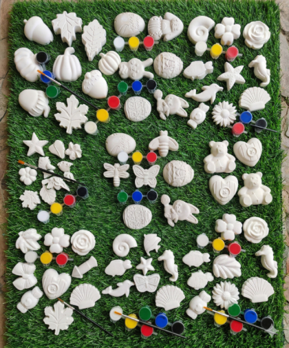 individual-plaster-paint-figure-mystery-surprise